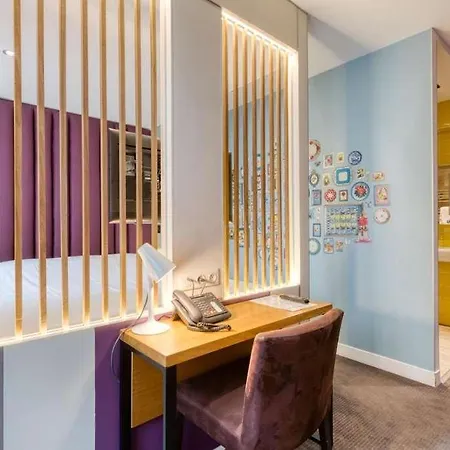 Maison Du Jeu De Paume Versailles